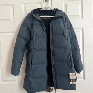 Eddie Bauer Winter Blue Puffer NWT with Hood Size M
